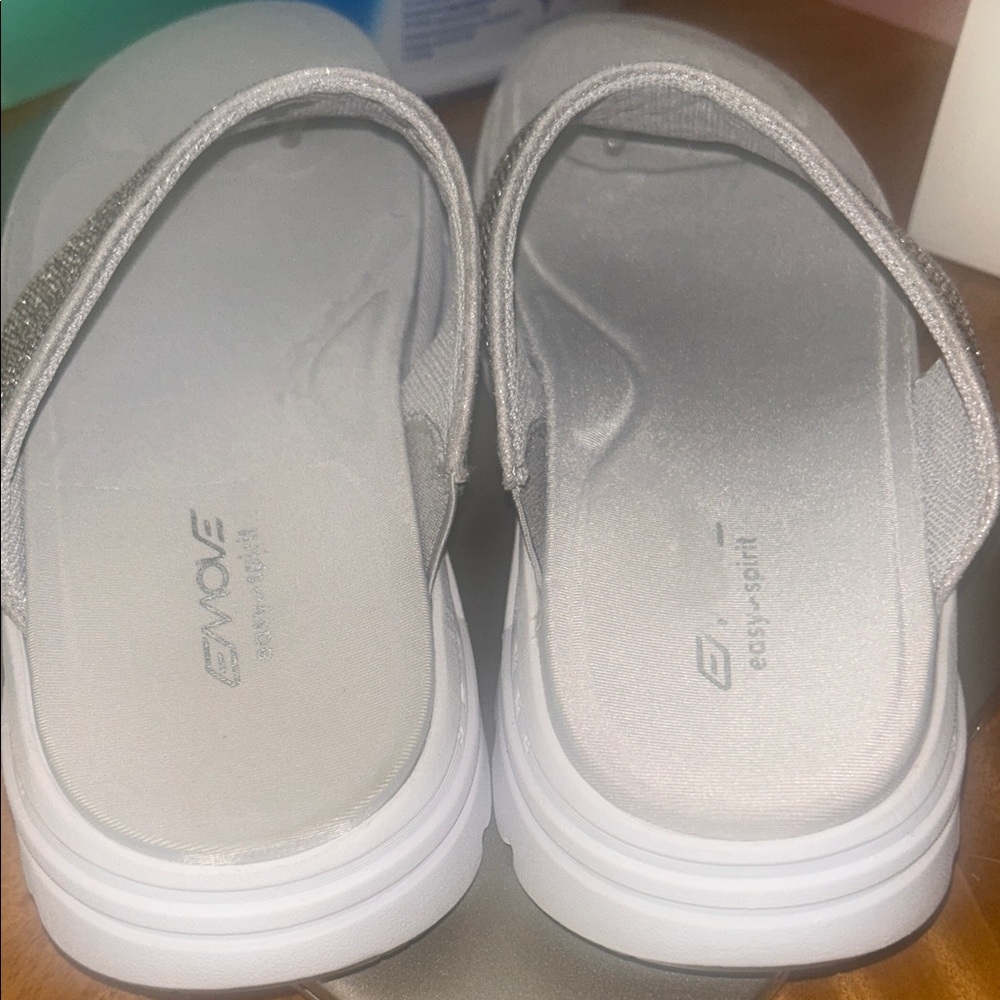 Easy Spirit Silver Women's Sandals - Picture 4 of 7